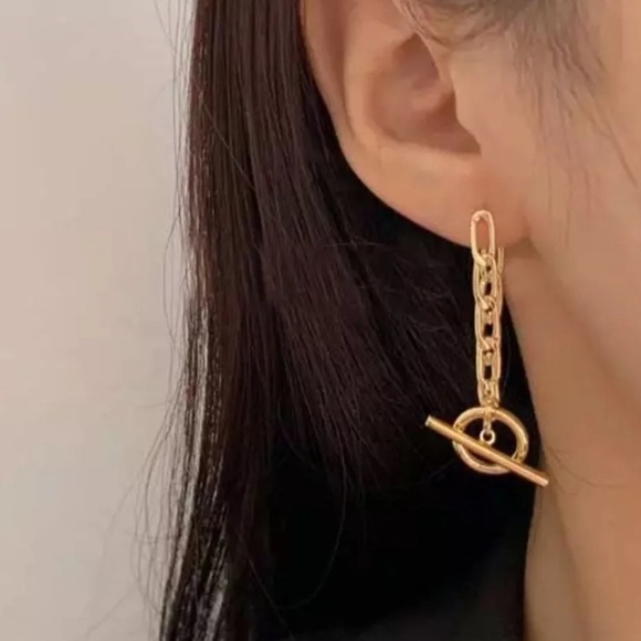 Gold Chunky Statement Chain Loop Stud Earrings